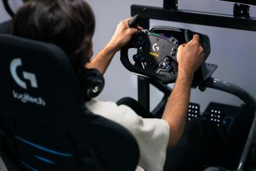 MOMO × Logitech G Lenkrad MIKROFASER SIM GT Racer 290mm BLACK